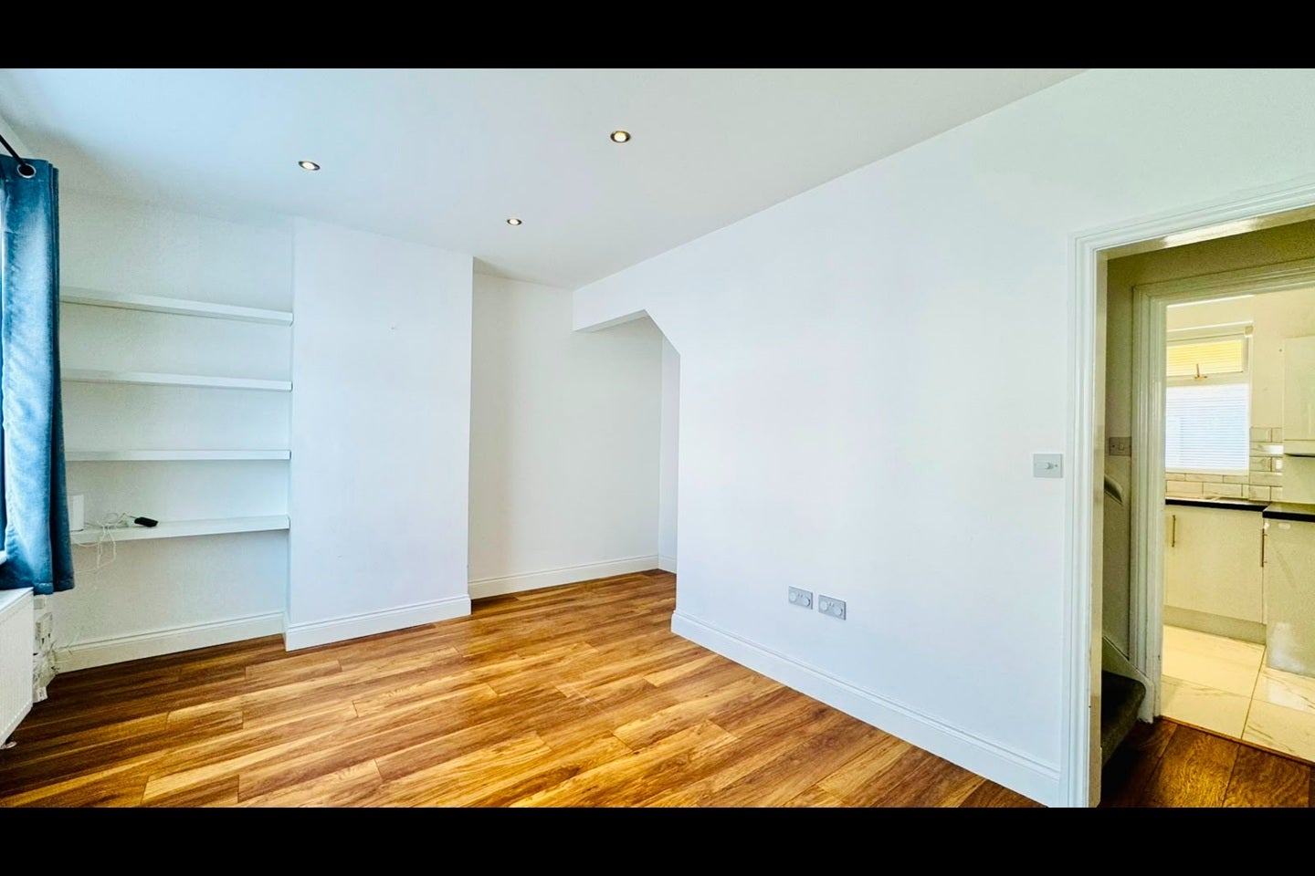 House Comyns Road in Greater London