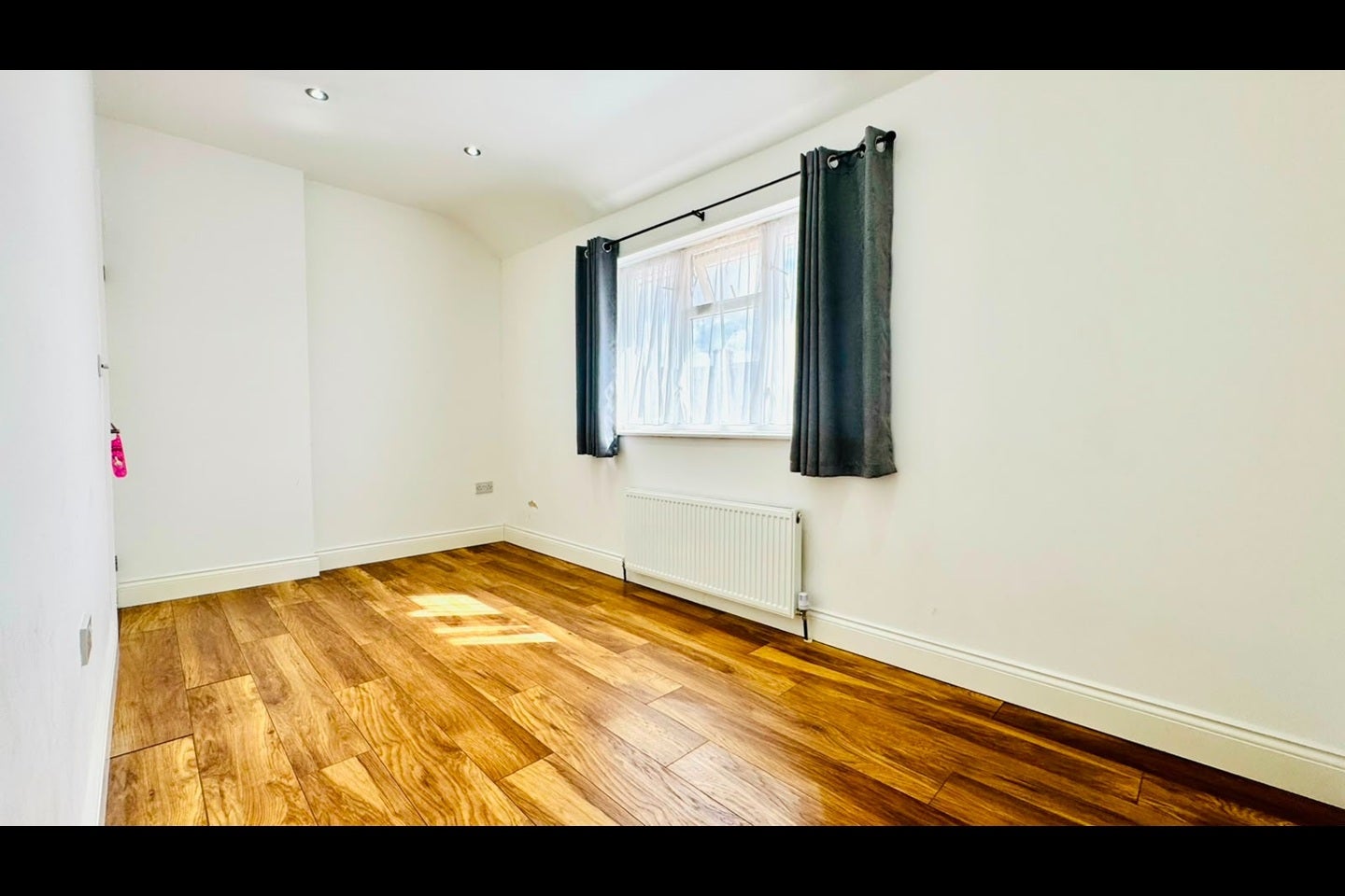 House Comyns Road in Greater London