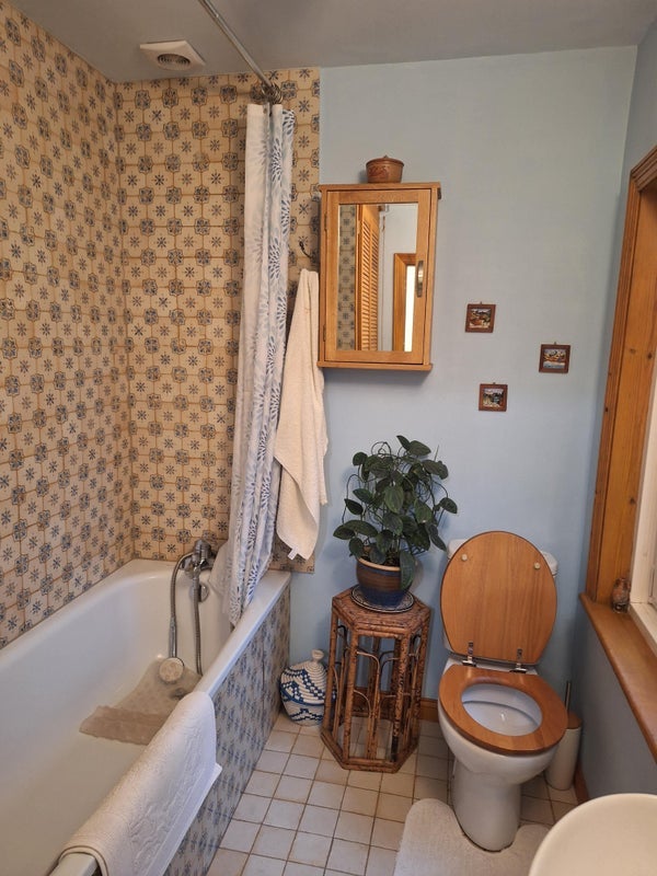 Room Langley Road in Poole