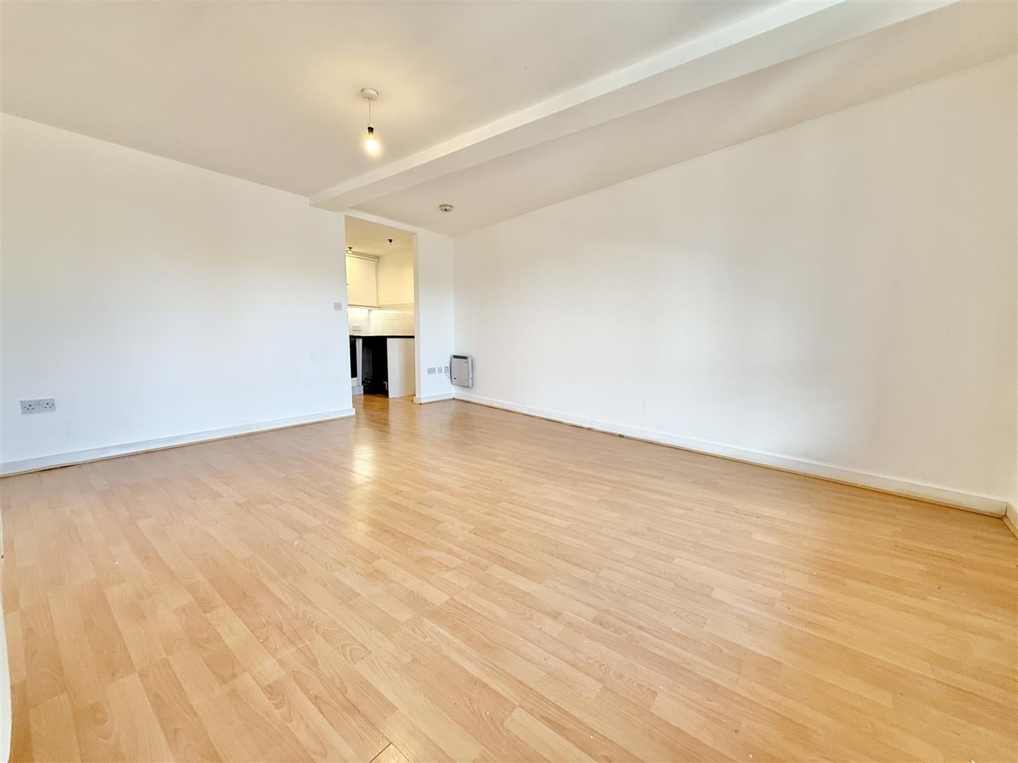 Flat Waterloo Road in Tameside