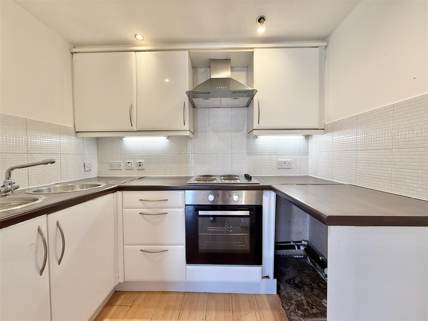 Flat Waterloo Road in Tameside