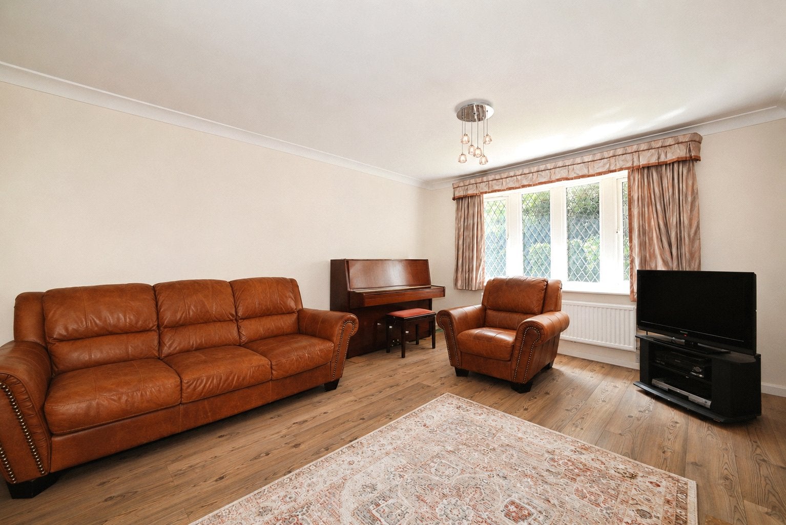 House Golden Orb Wood in Binfield