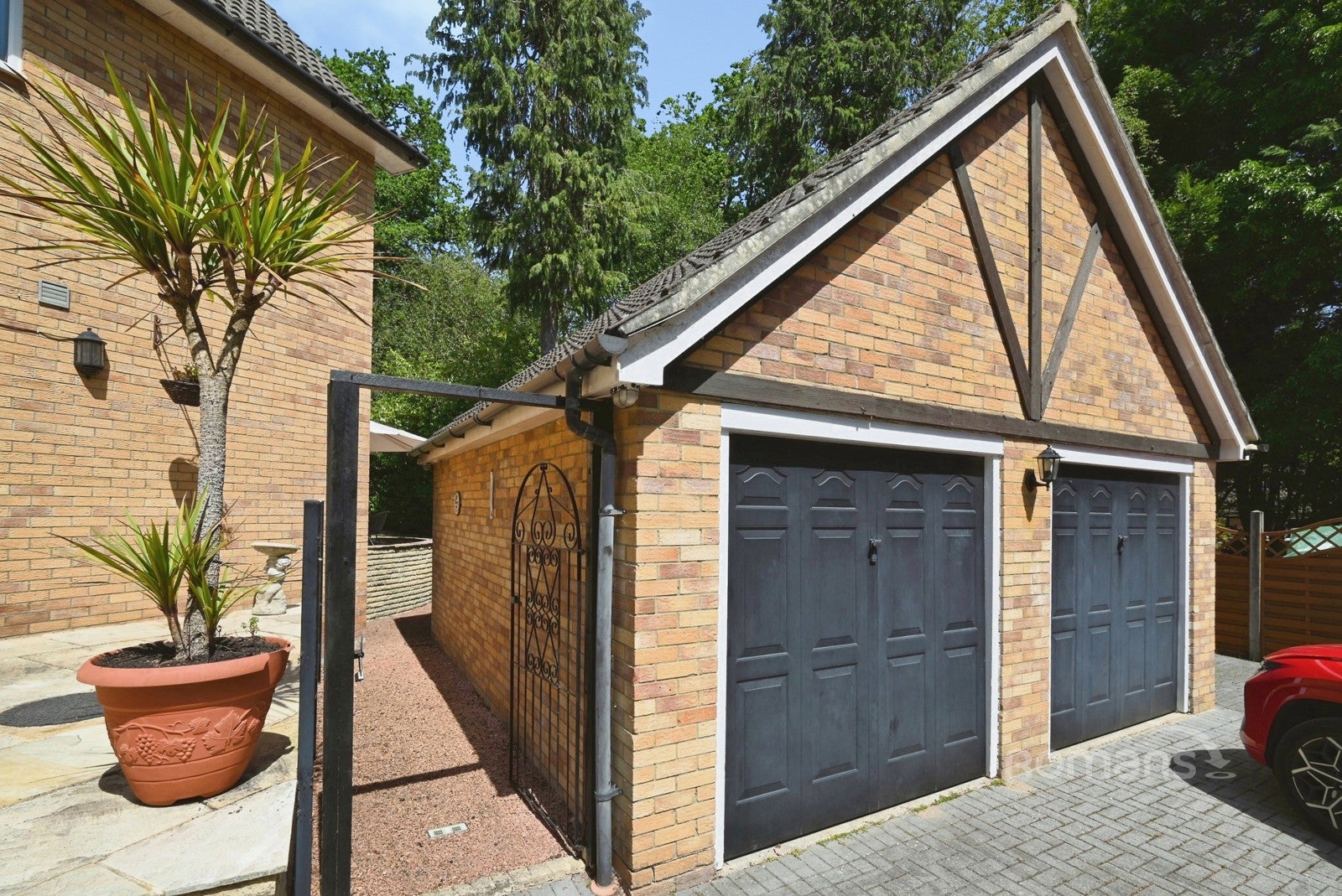 House Golden Orb Wood in Binfield