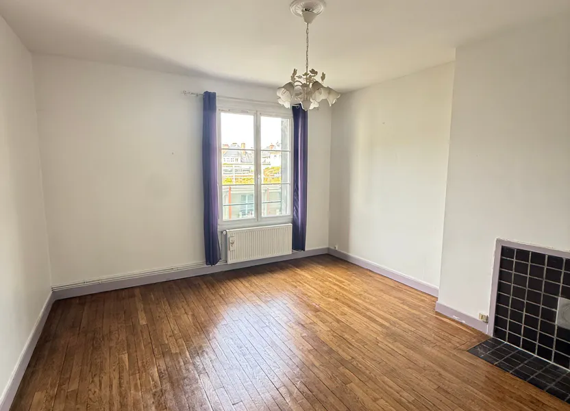 Flat Rue James de Rothschild in Compiègne