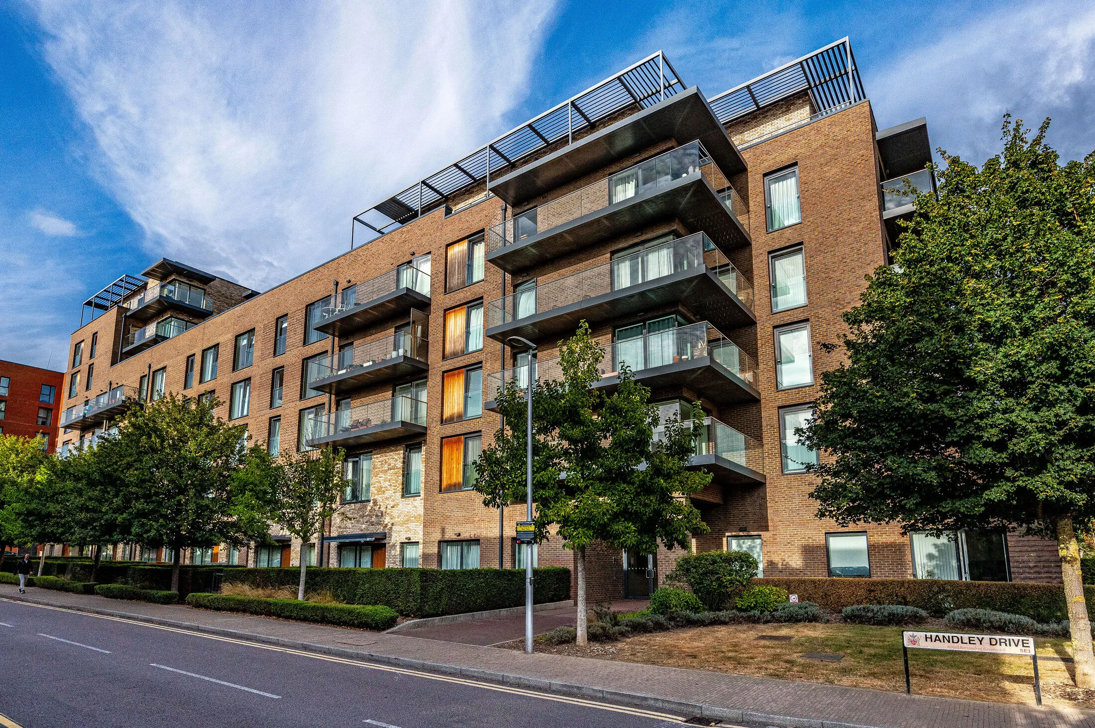 Flat Handley Drive in Greater London