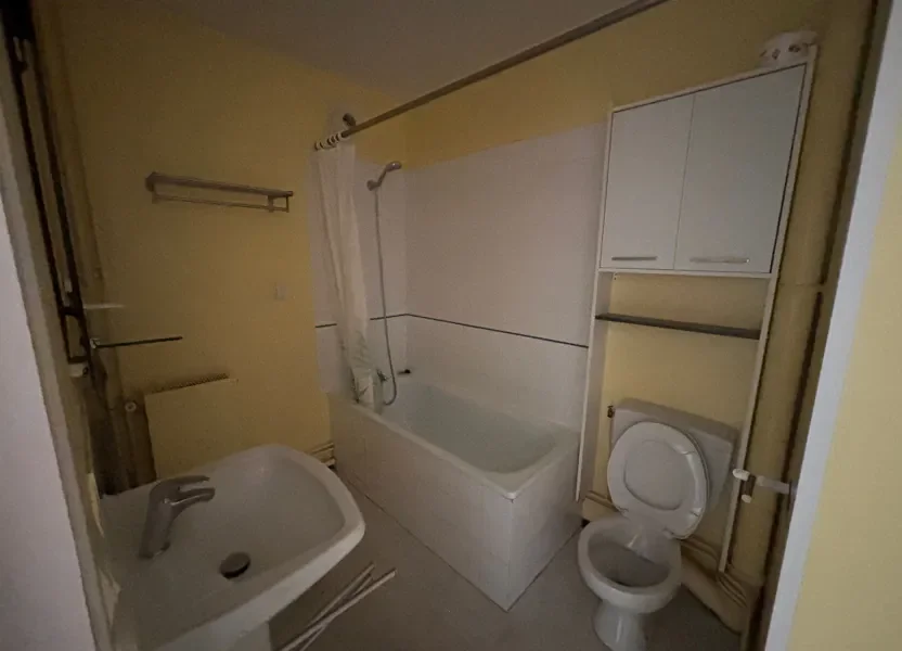 Flat Allée Jean de la Varende in Rennes