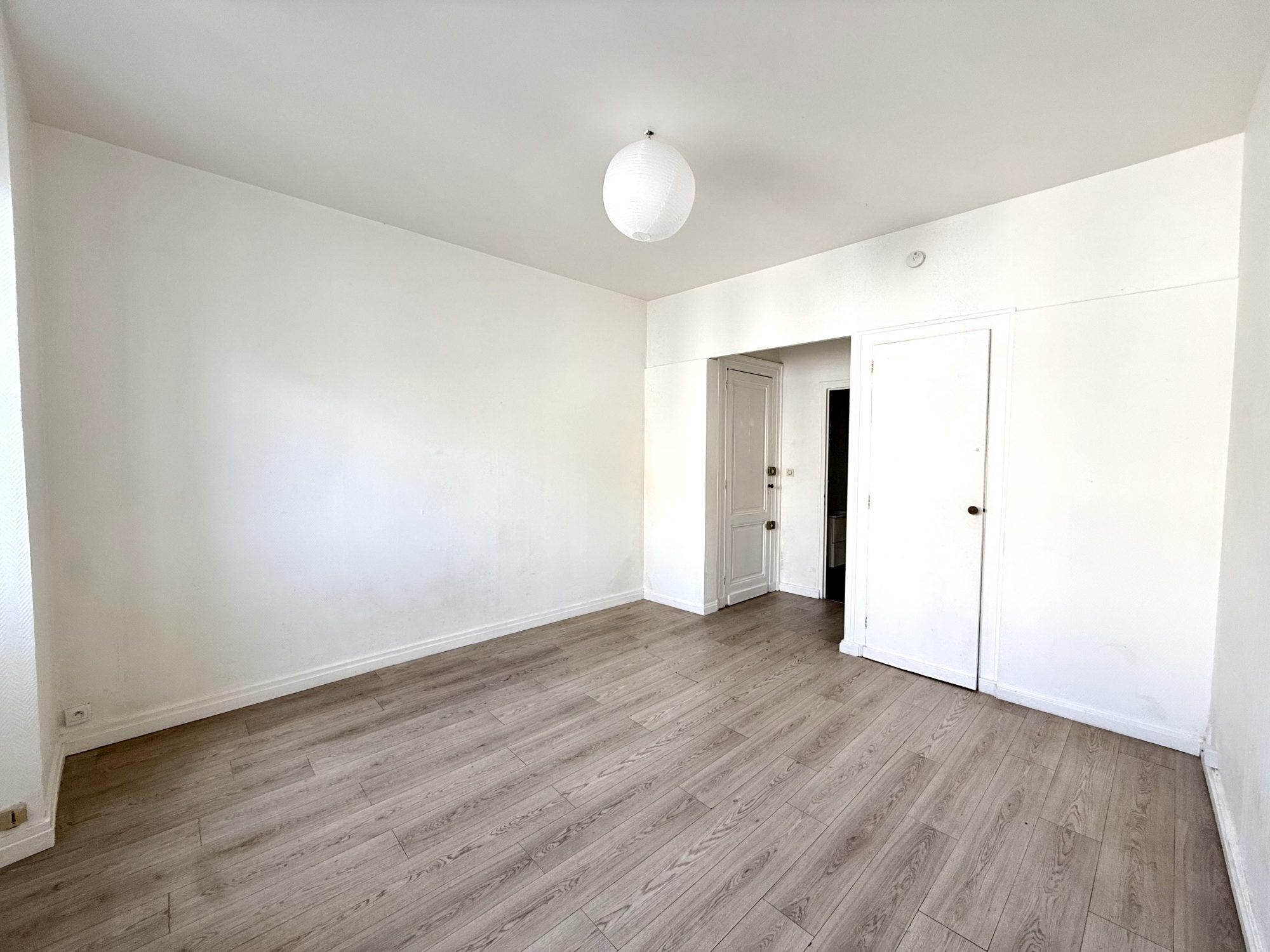 Chambre Galerie Commerciale Mériadeck à Bordeaux