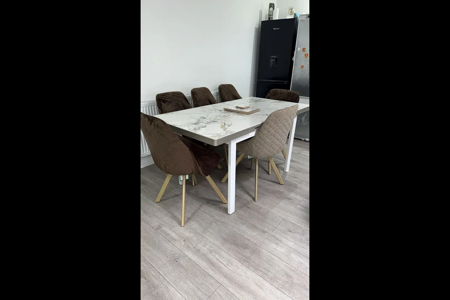 Room Frinton Road in Greater London
