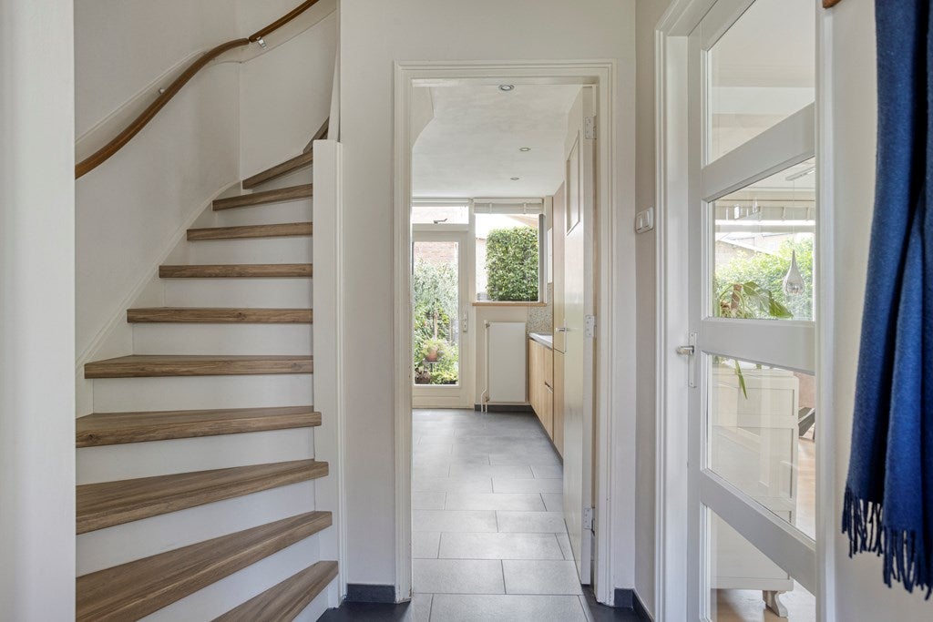 Tussenwoning te koop: Kardinaal van Rossumplein 83, Maastricht