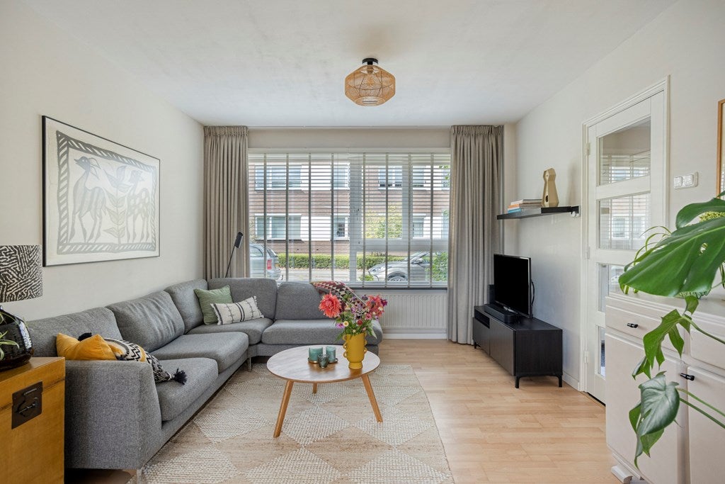 Tussenwoning te koop: Kardinaal van Rossumplein 83, Maastricht