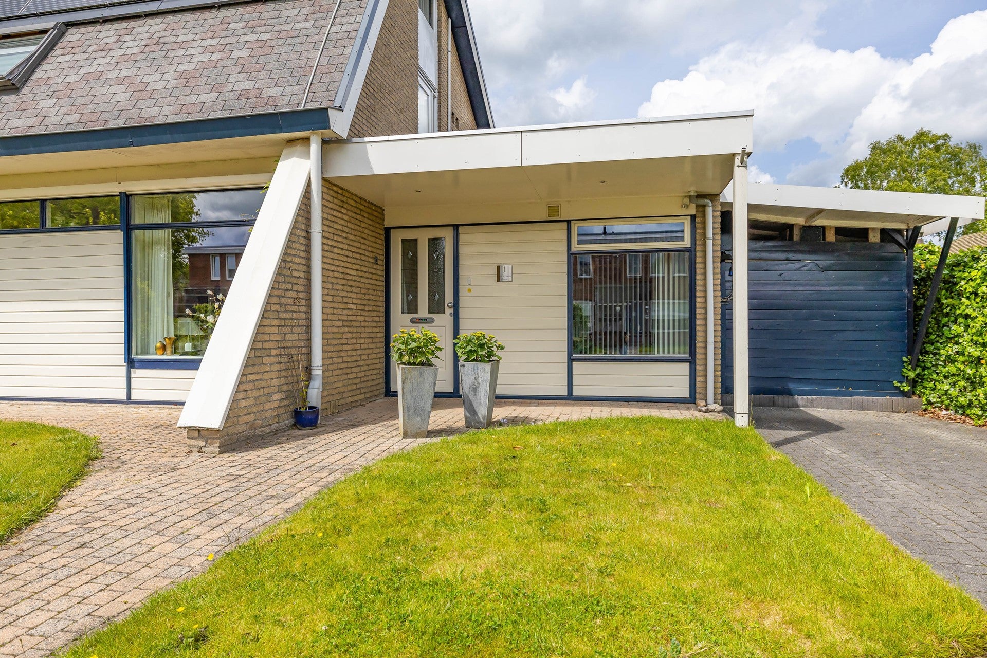 Hoekwoning te koop: Westhove 1, Roden
