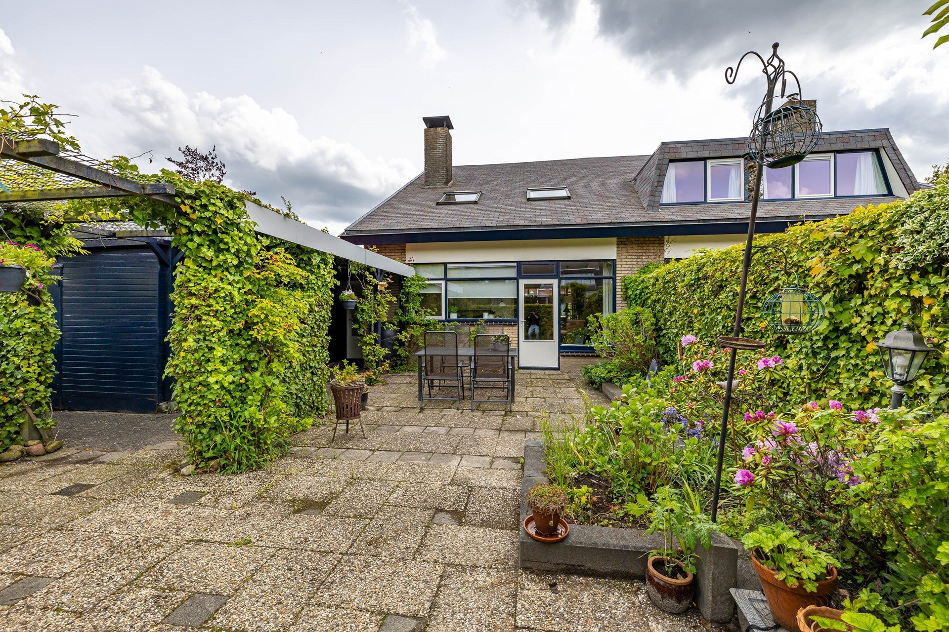 Hoekwoning te koop: Westhove 1, Roden