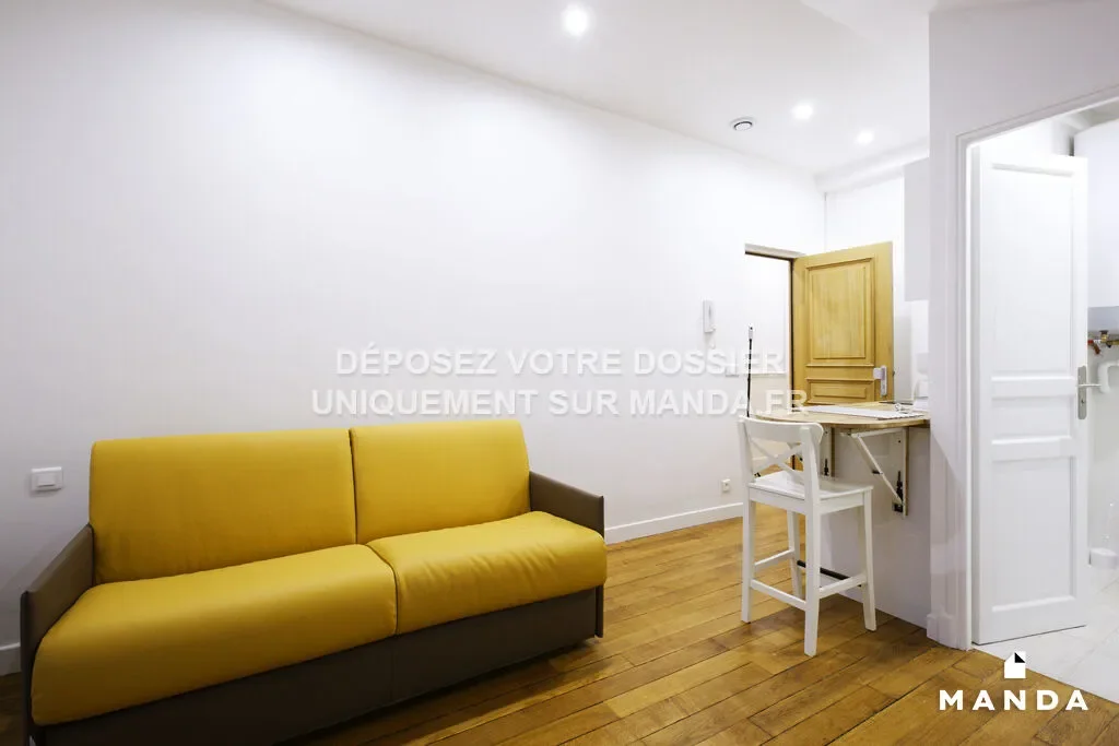 Room Rue du Général Brunet in Paris