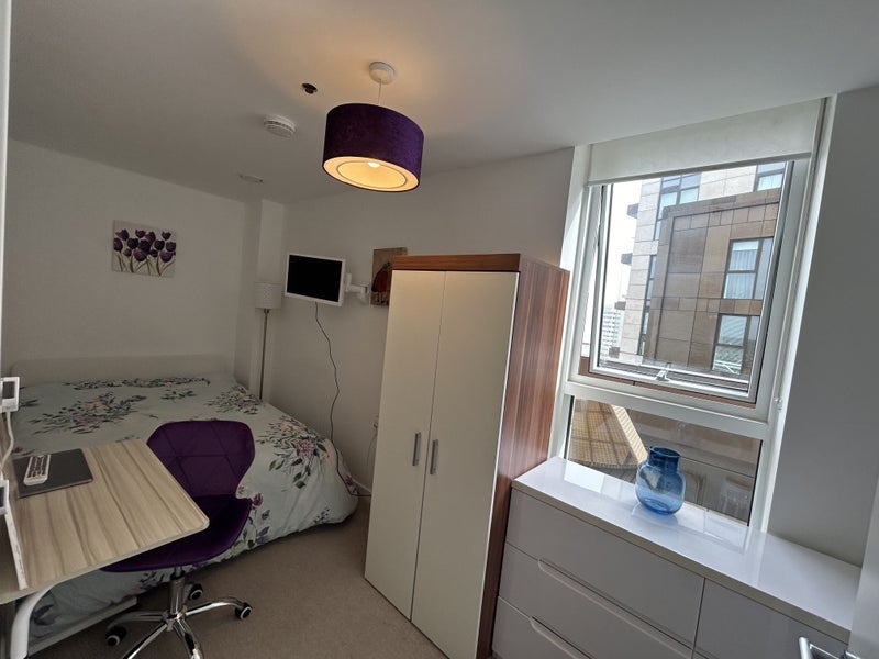 Room Junction Mews in City of Westminster