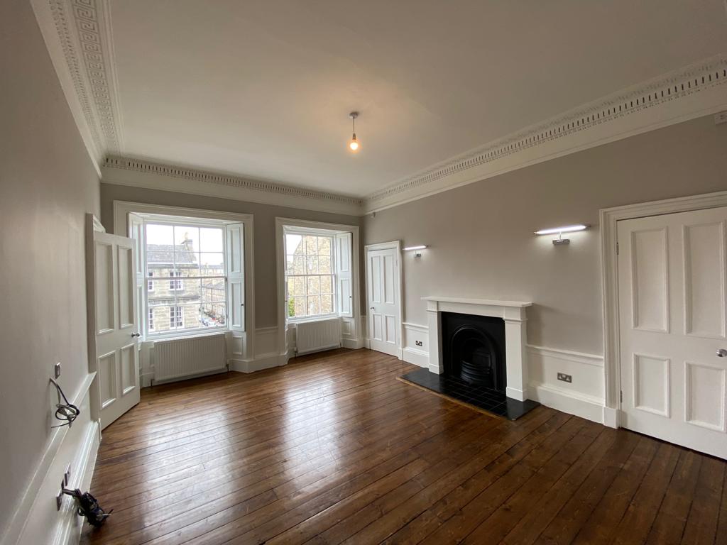 Flat Dundas Street in City of Edinburgh