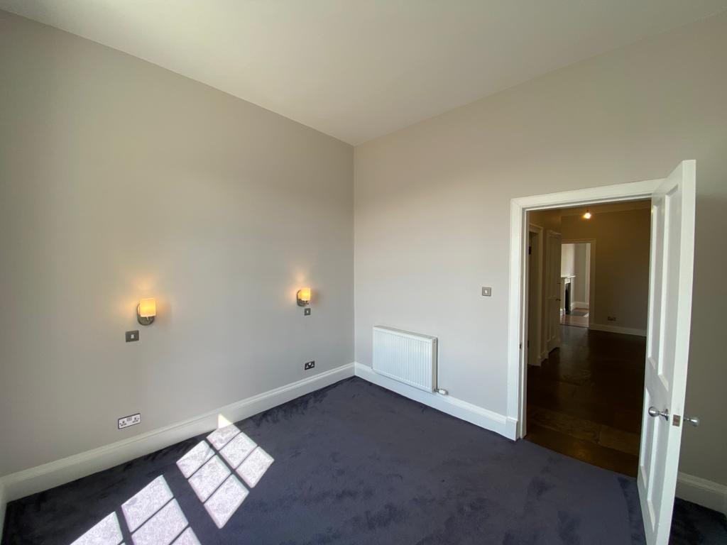 Flat Dundas Street in City of Edinburgh