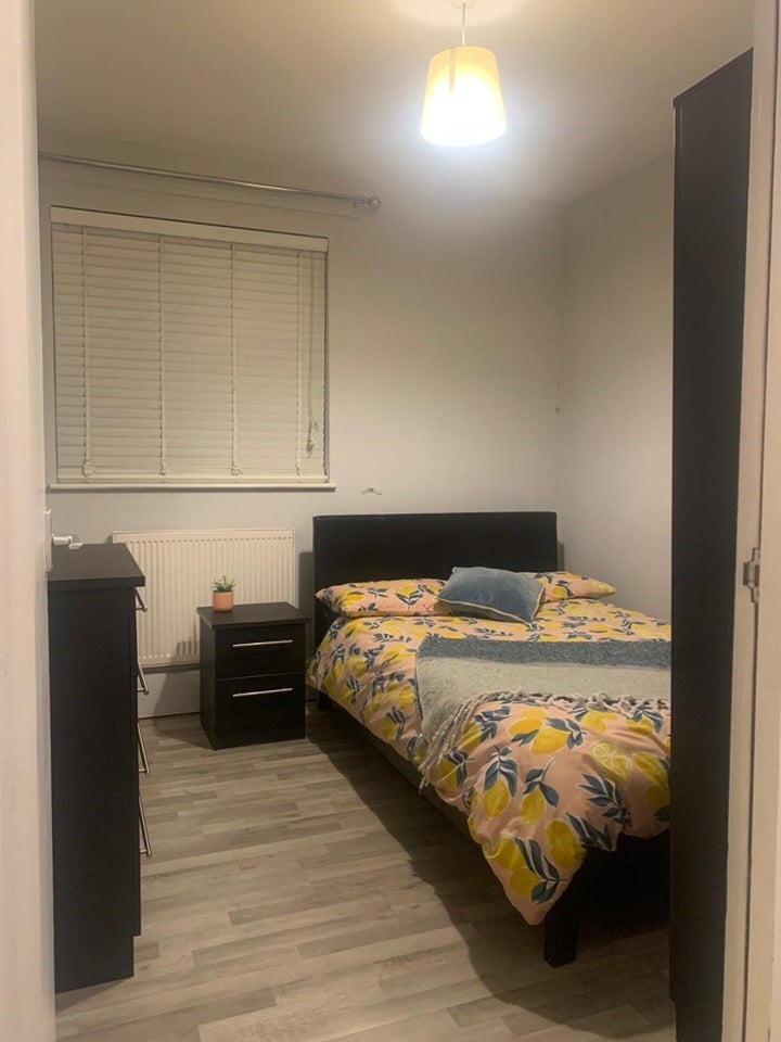 Room Ringford Road in Greater London