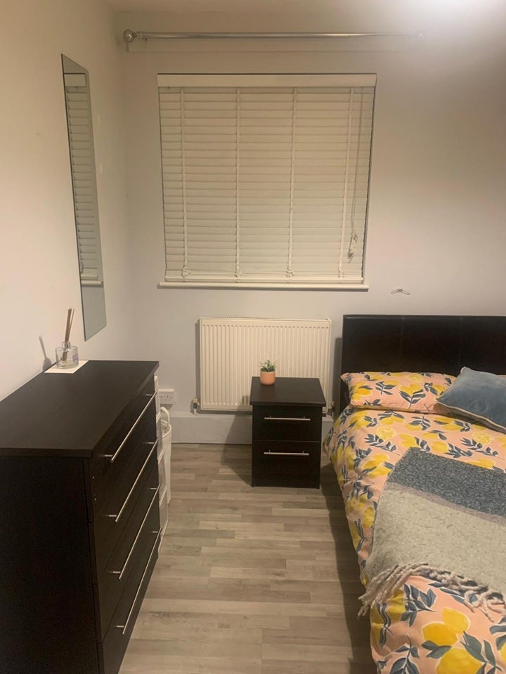 Room Ringford Road in Greater London