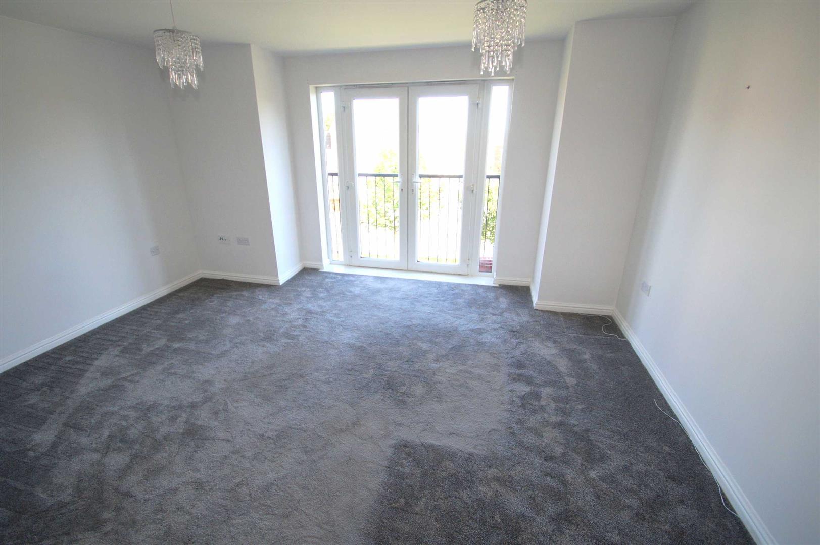 Flat New Forest Way in Leeds