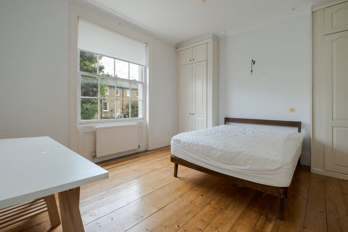 Flat Belitha Villas in Greater London