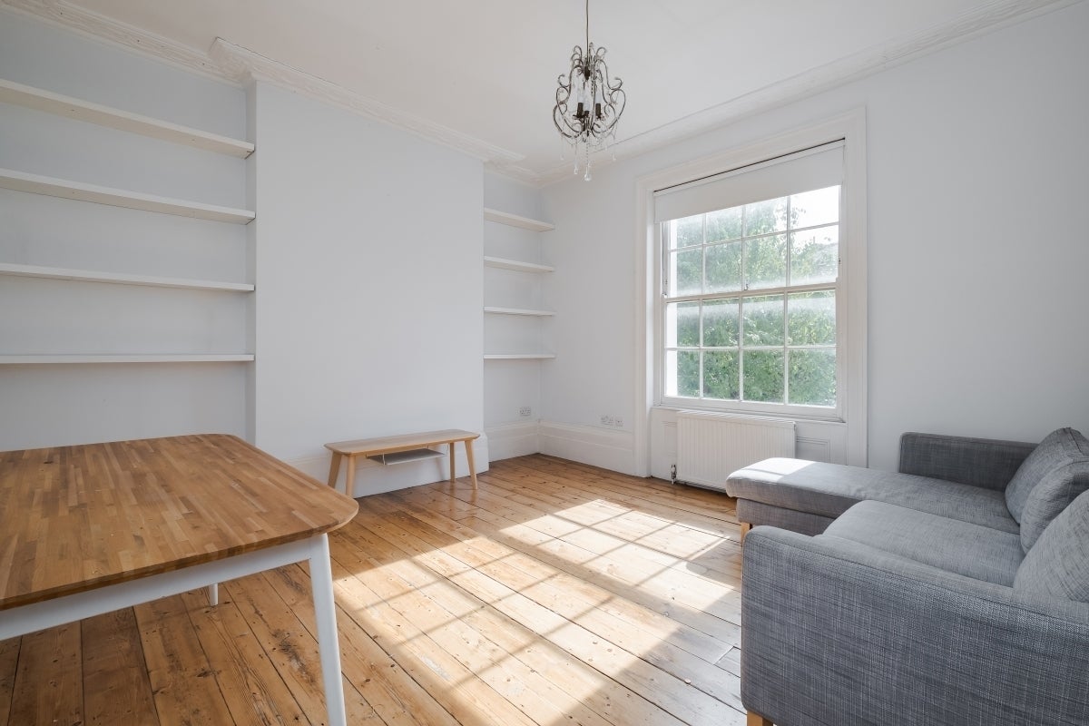 Flat Belitha Villas in Greater London