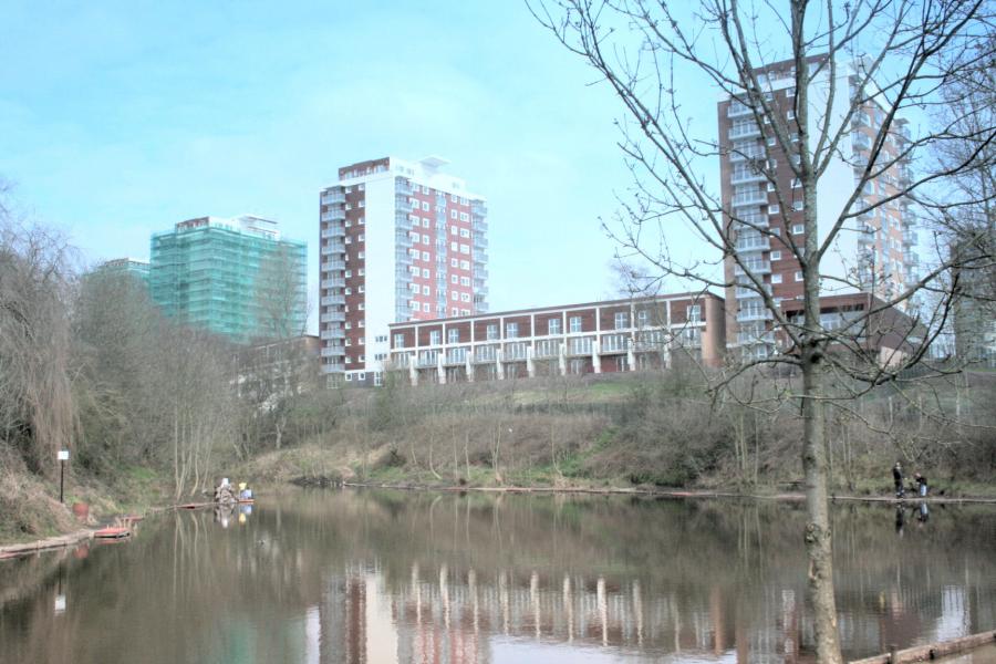 Flat Riverdale Road in Manchester