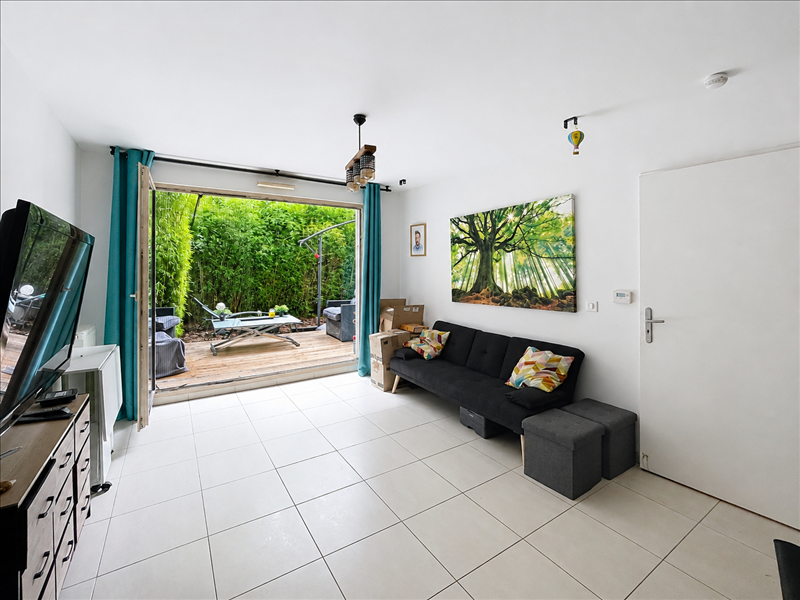 Flat Rue Marguerite Yourcenar in Colombes