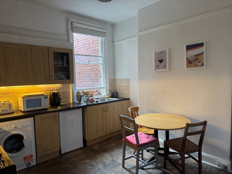 Flat Armada Place in Bristol