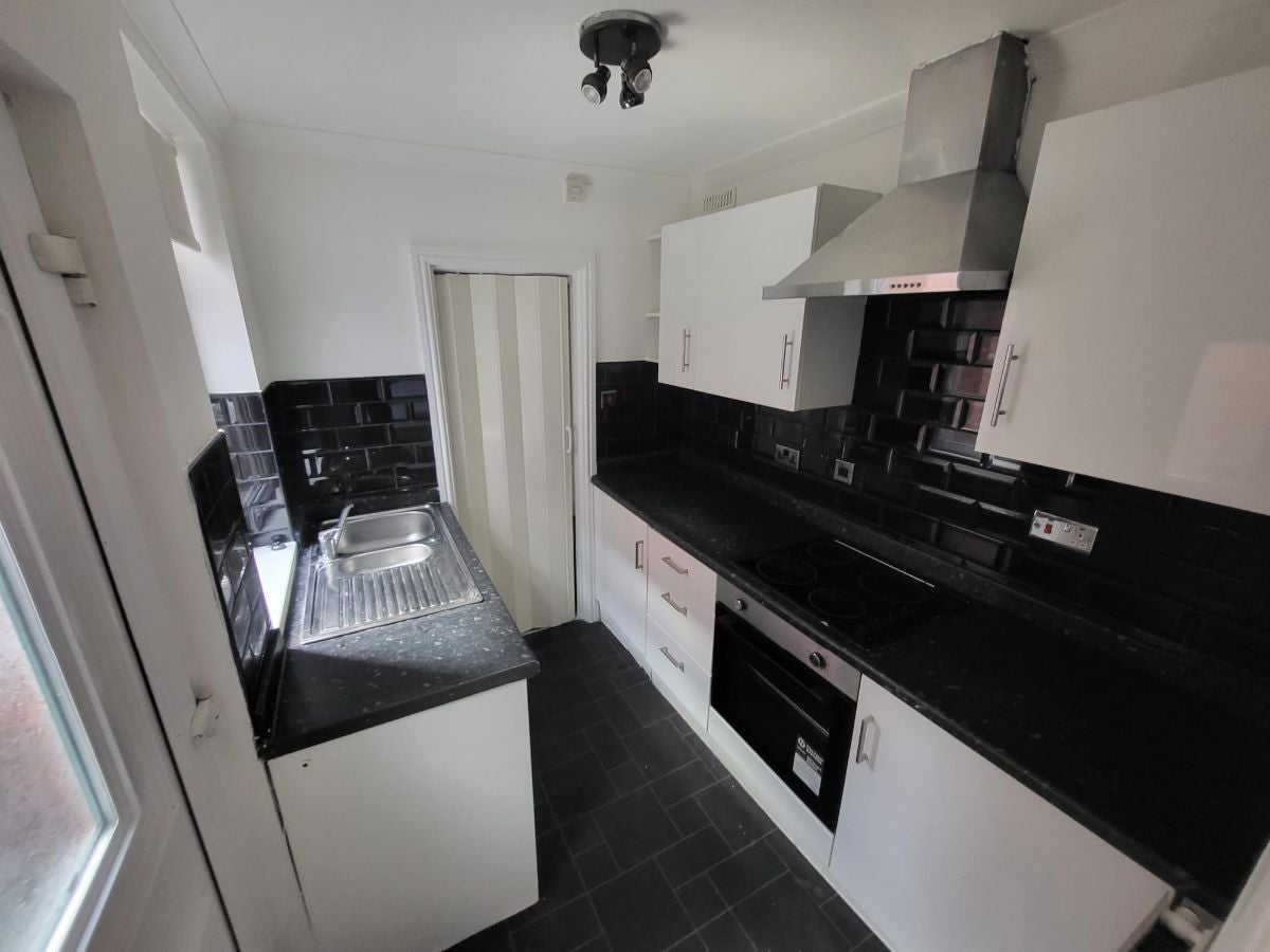 Flat Axwell Terrace in Gateshead