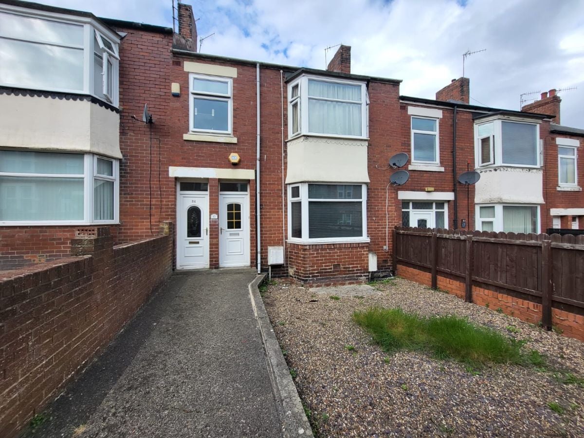 Flat Axwell Terrace in Gateshead
