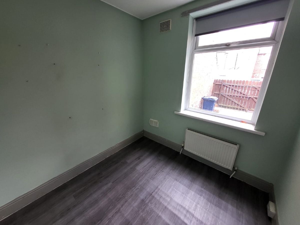 Flat Axwell Terrace in Gateshead