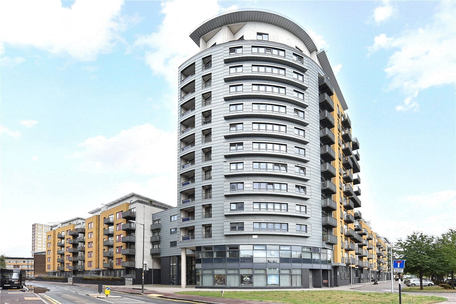 Flat Norman Road in Greater London
