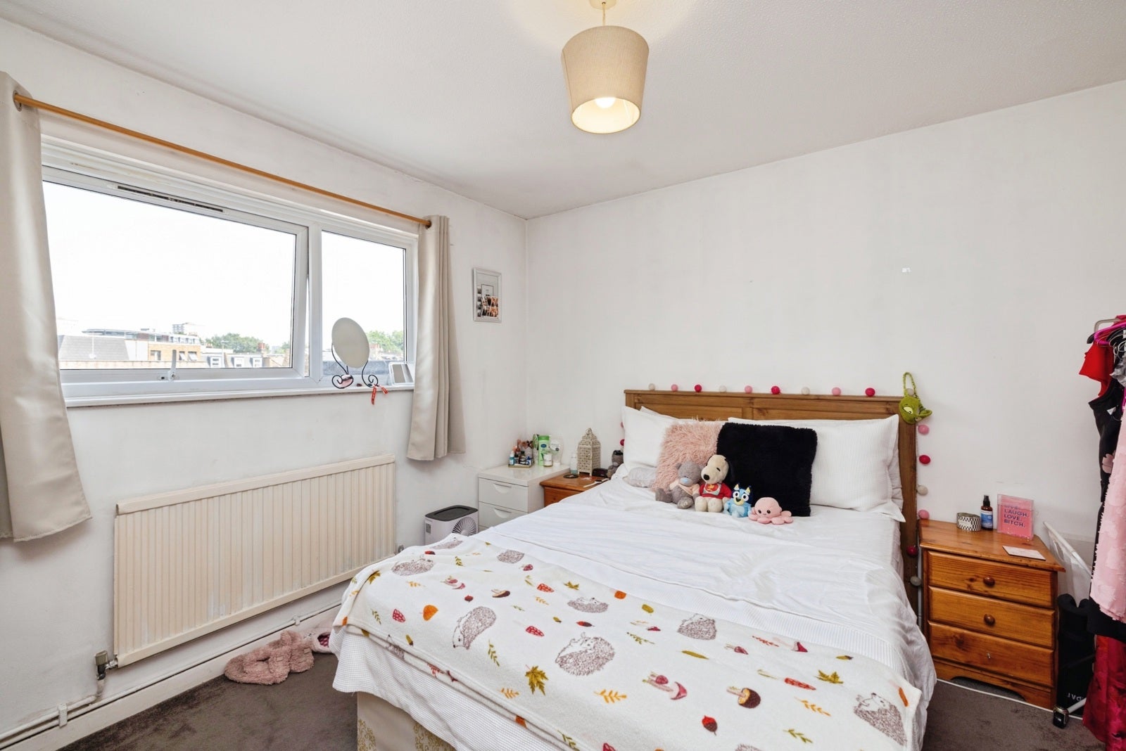 Flat Coppock Close in Greater London