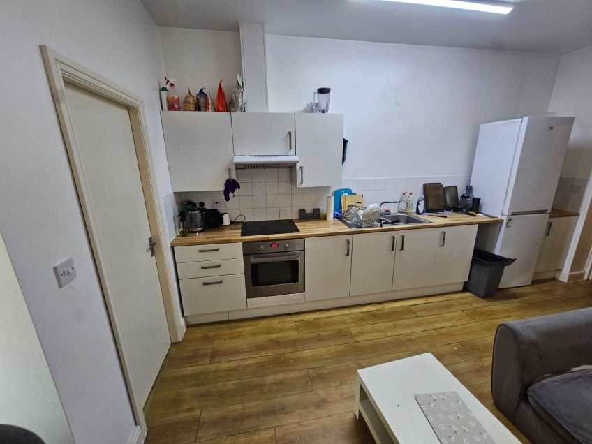 Room Upper Brook Street in Manchester