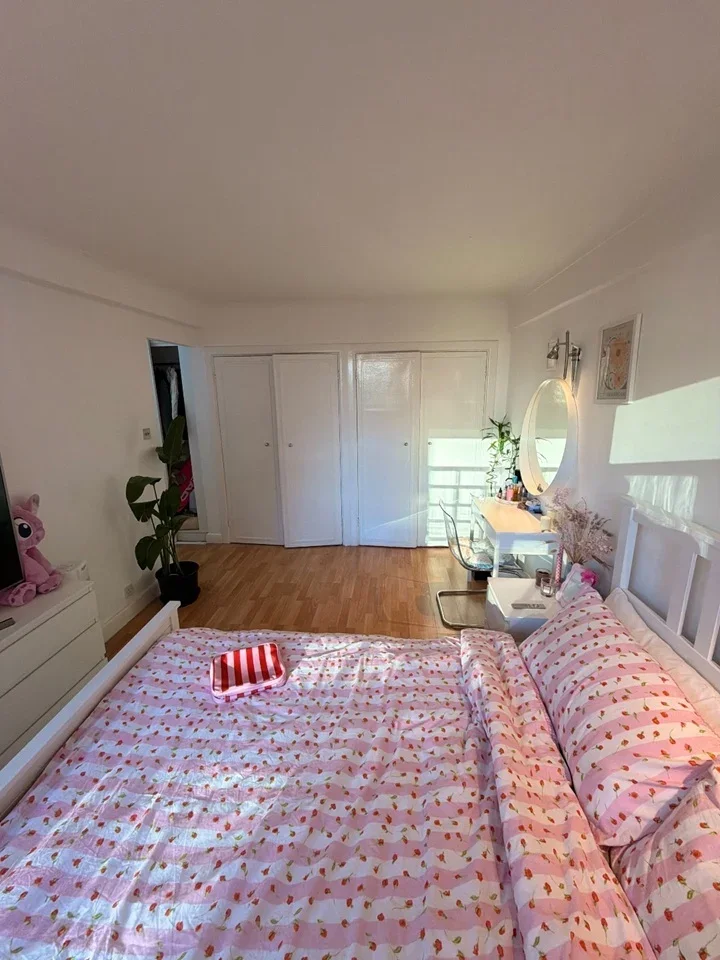 Room Park West Place in City of Westminster