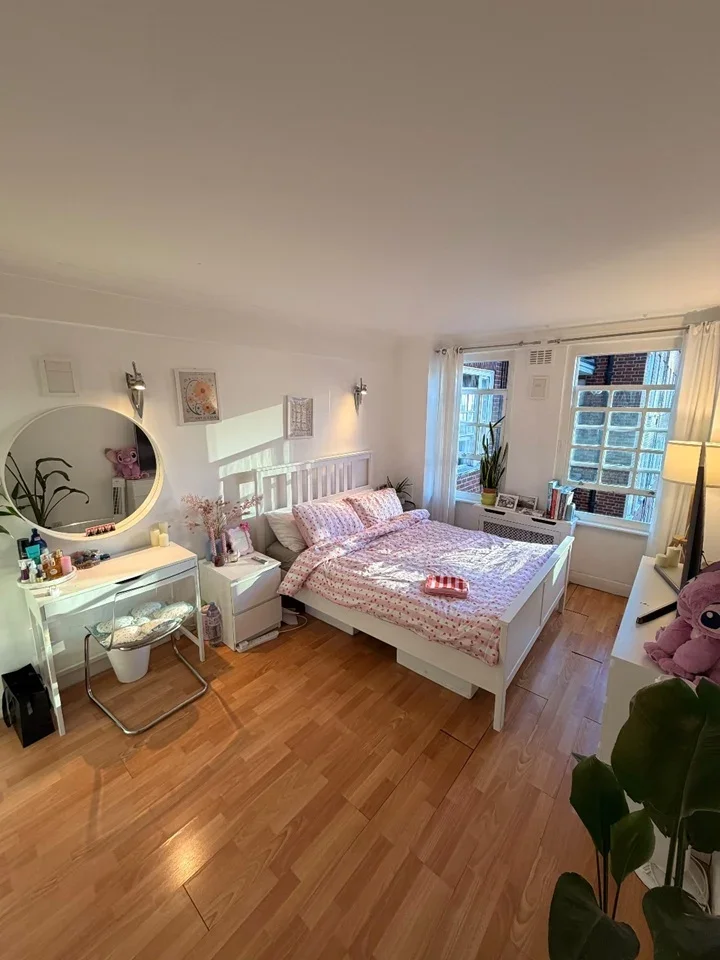 Room Park West Place in City of Westminster