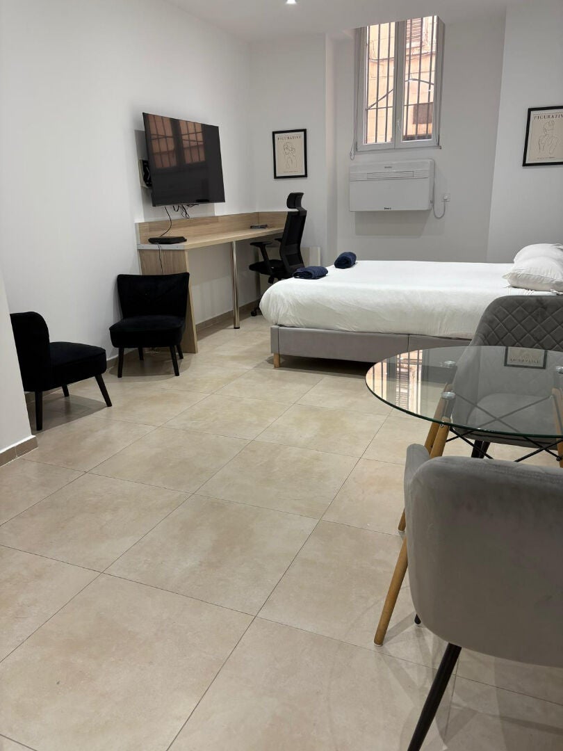 Flat Rue de l'Évêché in Marseille