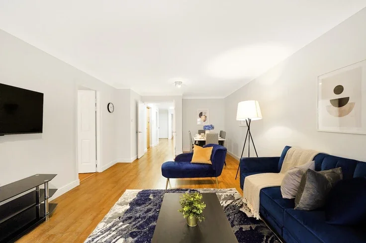 Flat Mortimer Place in Greater London