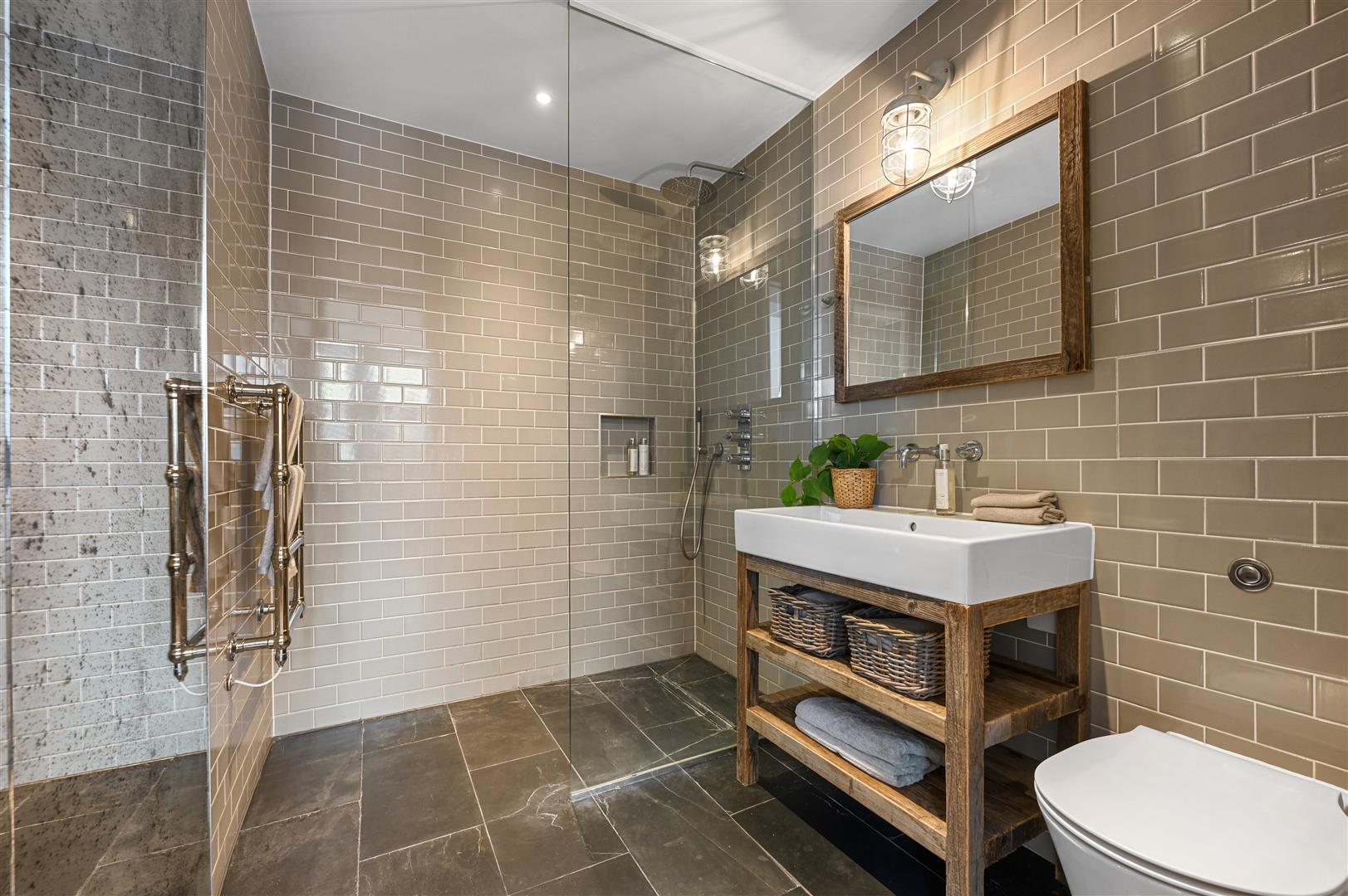 Flat Great Titchfield Street in City of Westminster