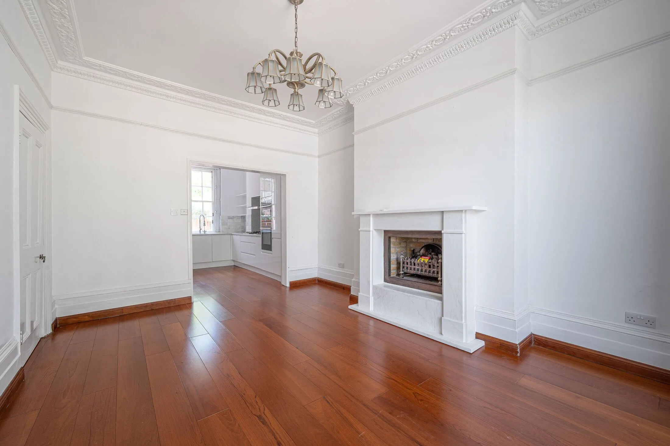 House Kingsmill Terrace in City of Westminster