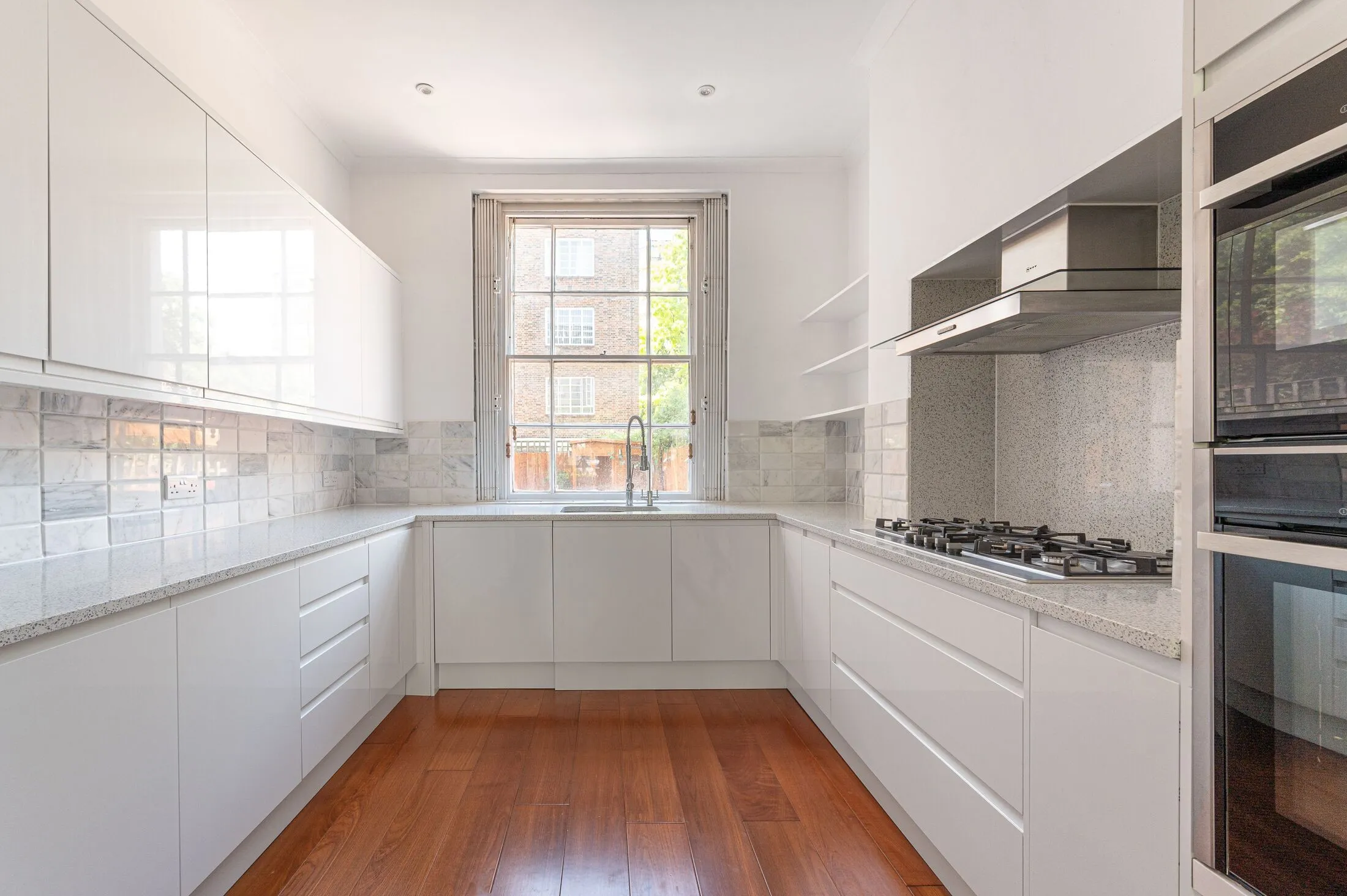 House Kingsmill Terrace in City of Westminster