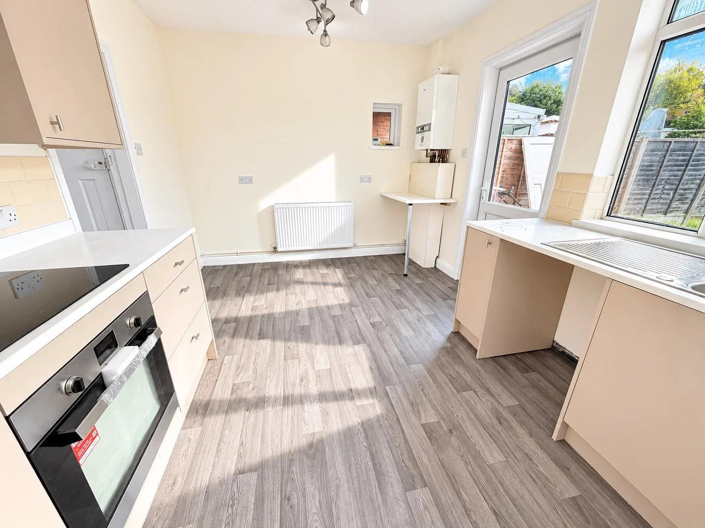 House Lyde Green in Dudley