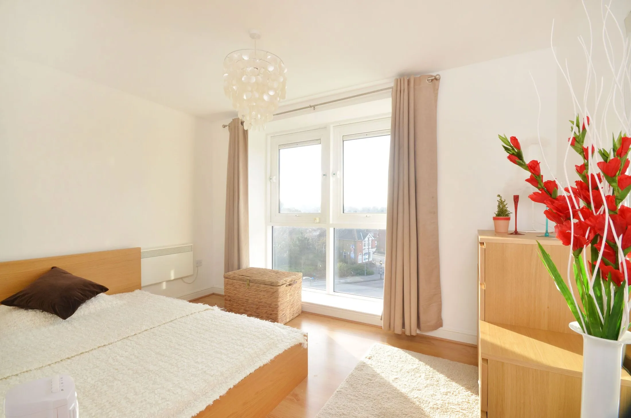 Flat Goldsworth Road in Woking