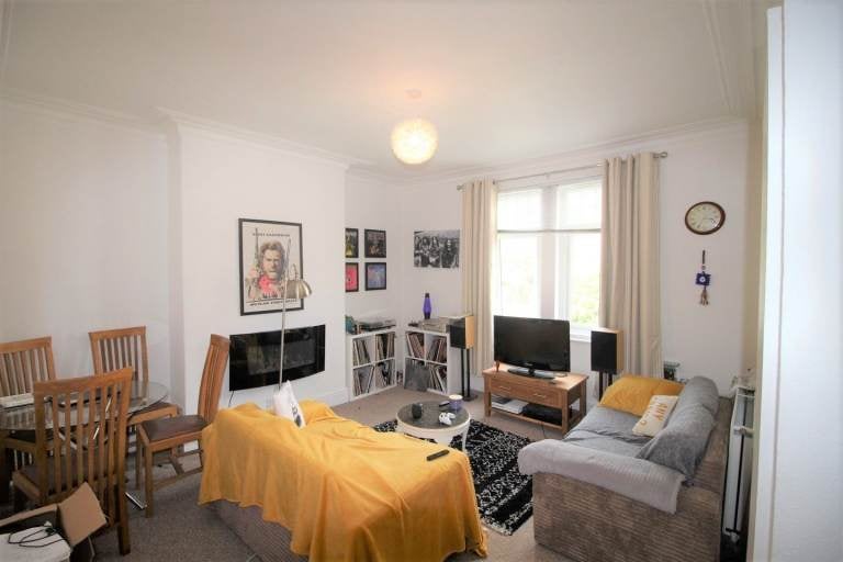 Flat Woodhouse Square in Leeds