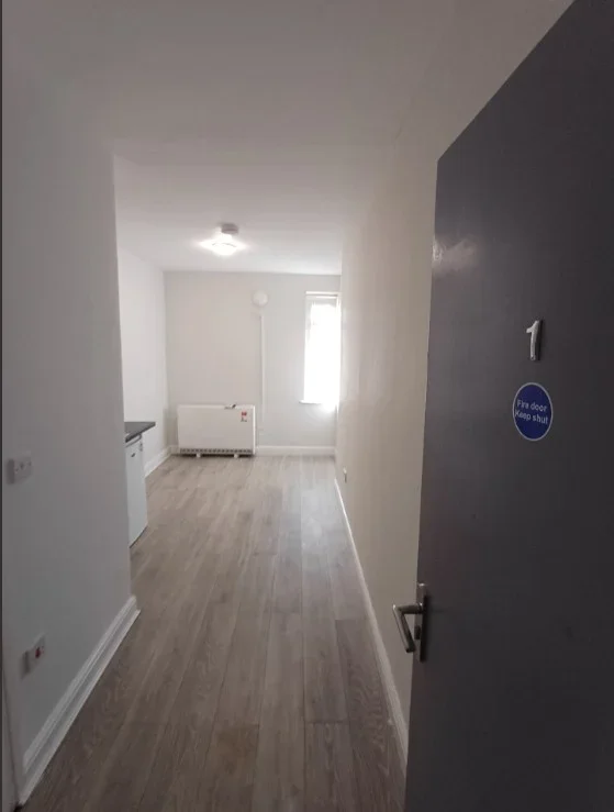 Room Playgreen Way in Greater London