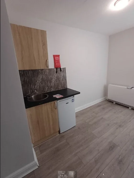 Room Playgreen Way in Greater London