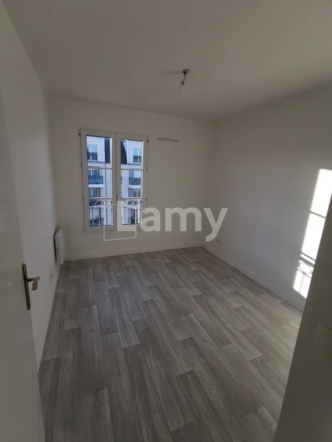Flat Boulevard Robespierre in Poissy