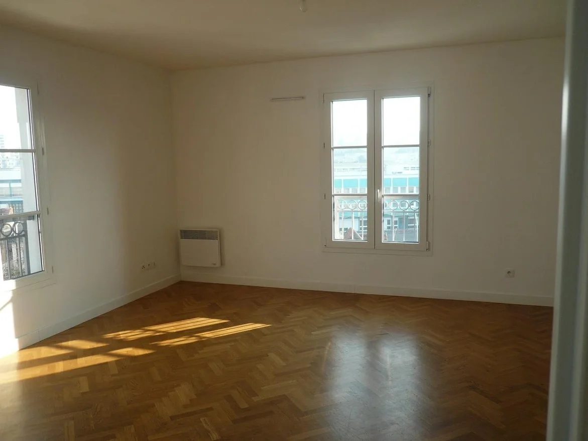 Flat Boulevard Robespierre in Poissy