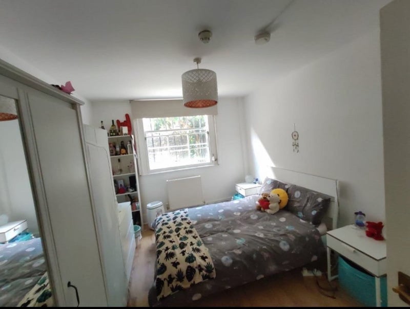 Flat Inverness Terrace in City of Westminster