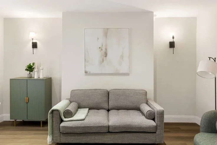 Flat Greville Road in Greater London